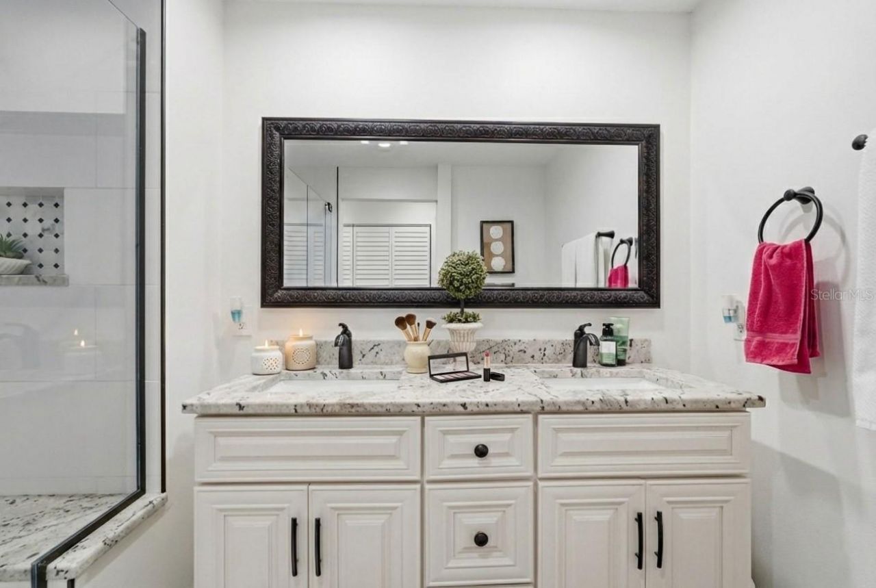 10099 Linden Place Drive, Seminole, FL 33776 Photo