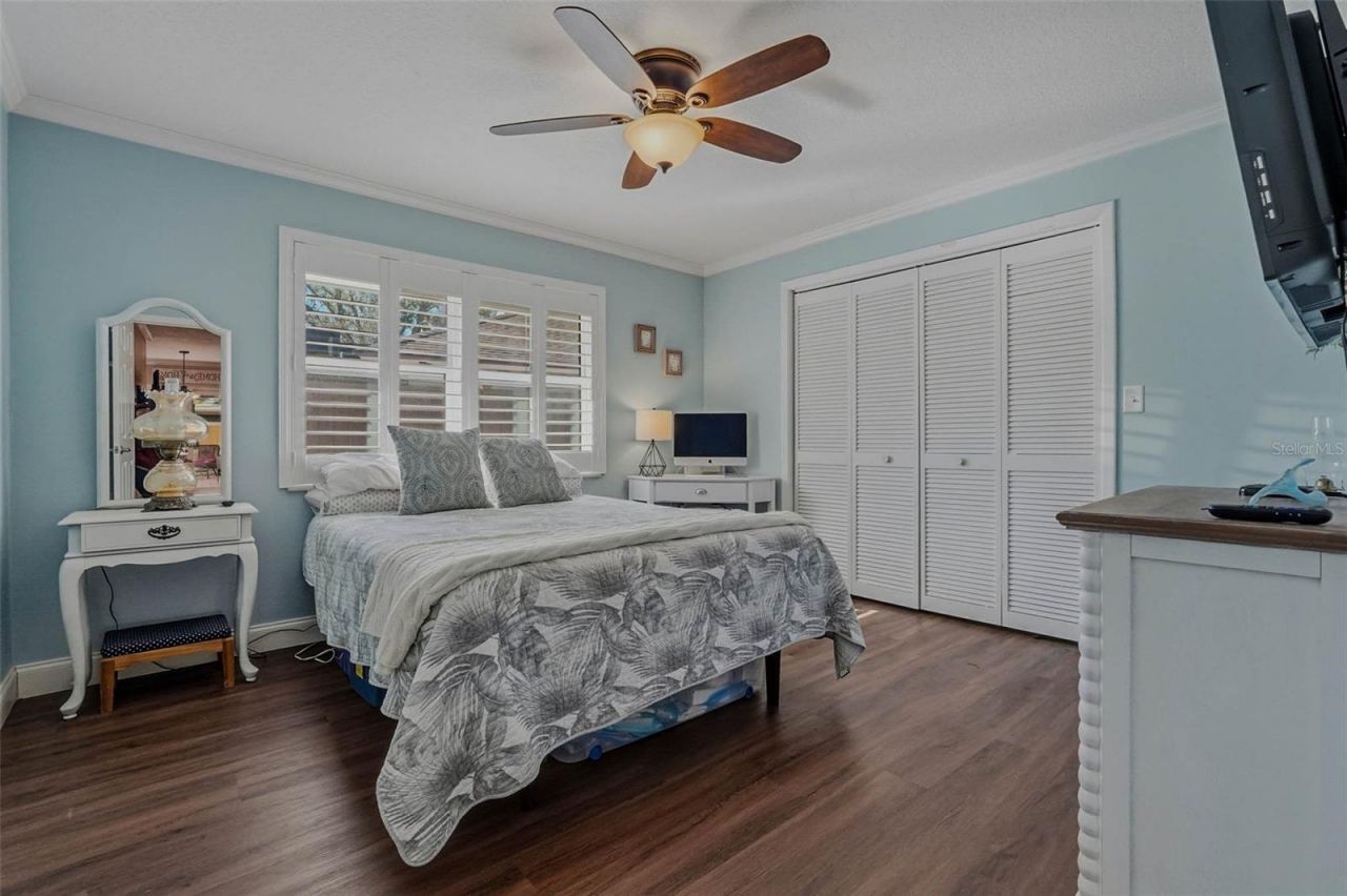 10099 Linden Place Drive, Seminole, FL 33776 Photo