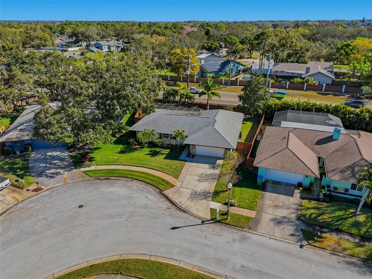 10099 Linden Place Drive, Seminole, FL 33776 Photo