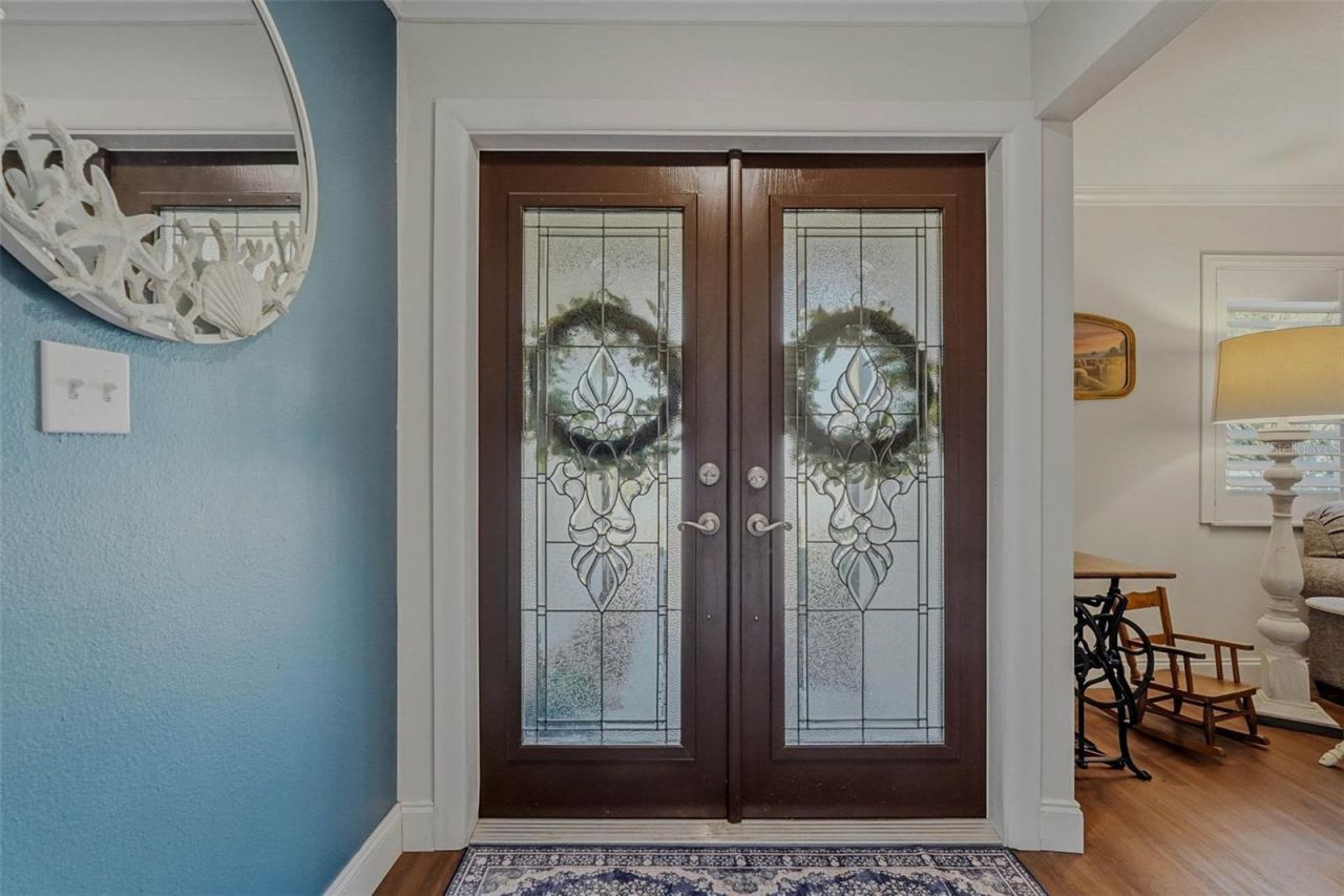 10099 Linden Place Drive, Seminole, FL 33776 Photo