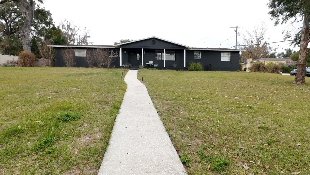 36845 Virginia Avenue, Dade City, FL 33523 Main Photo