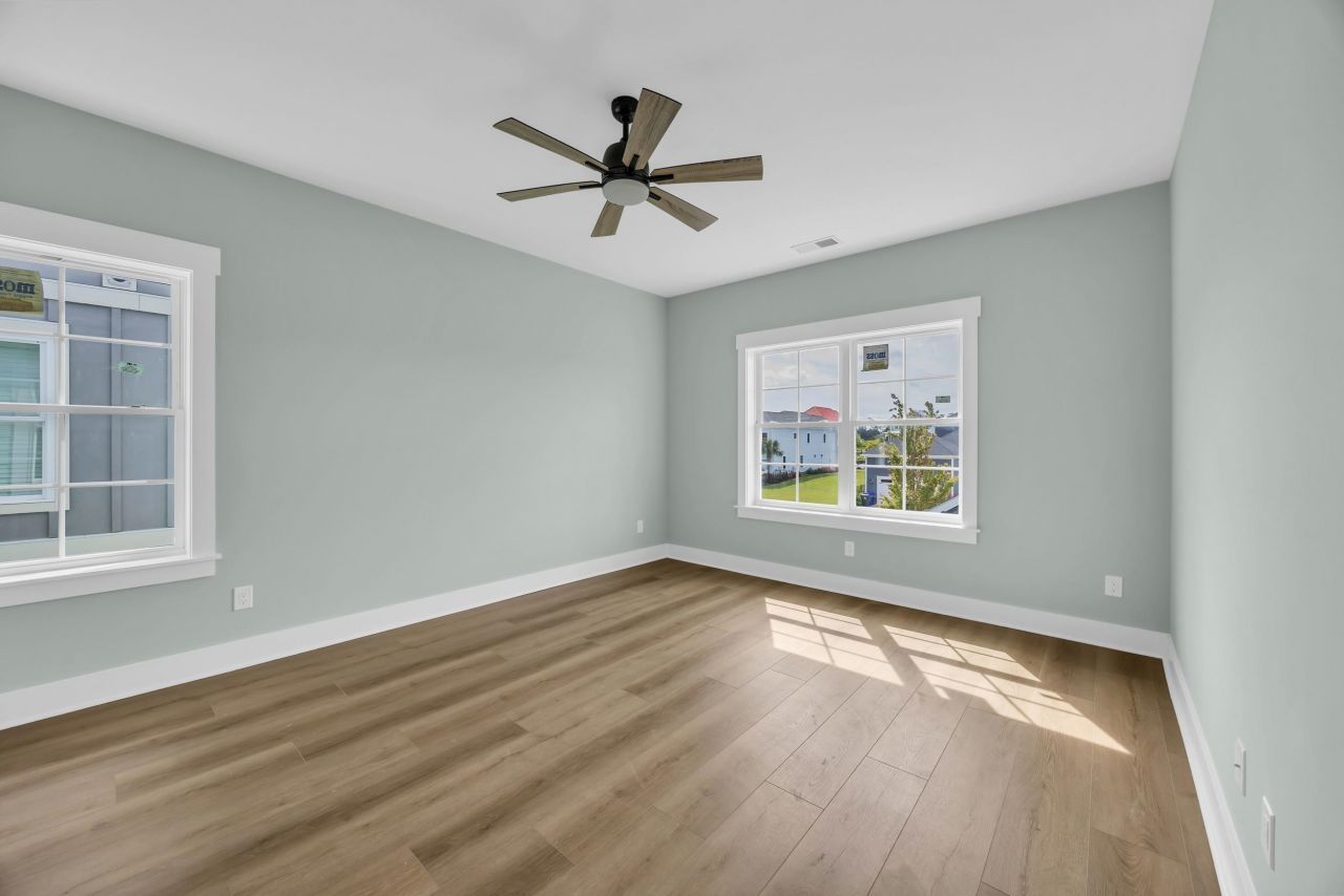 868 Crystal Water Way Photo 12