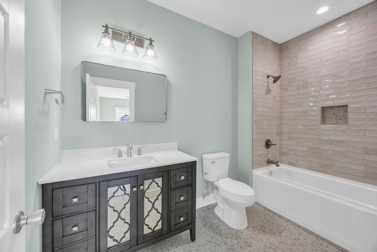 868 Crystal Water Way Photo 13