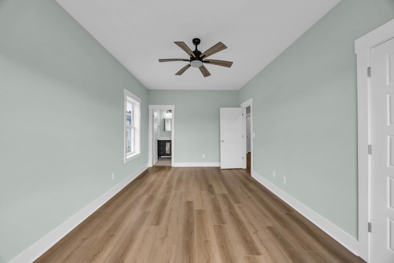 868 Crystal Water Way Photo 19