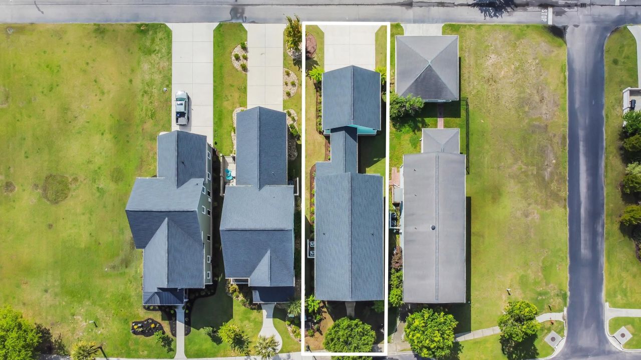 868 Crystal Water Way Photo 24