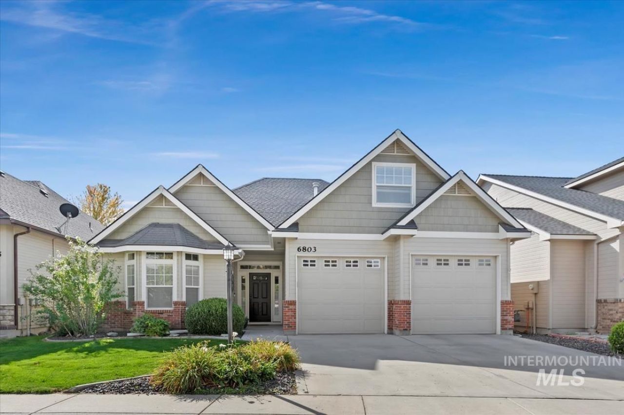 6803 E Greens Dr, Nampa, ID 83687 Main Photo