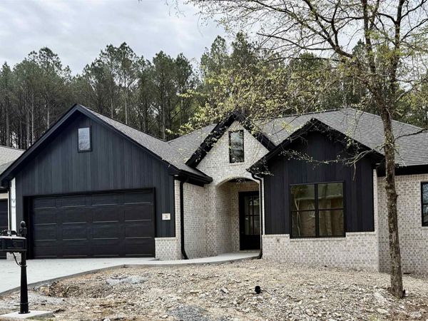 20 Realeza Court, Hot Springs Village, AR 71909