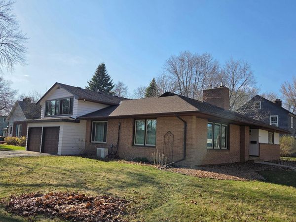 624 10th Street SW, Willmar, MN 56201