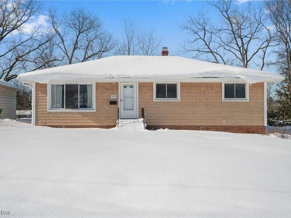 5576 Cumberland Drive, Garfield Heights, OH 44125