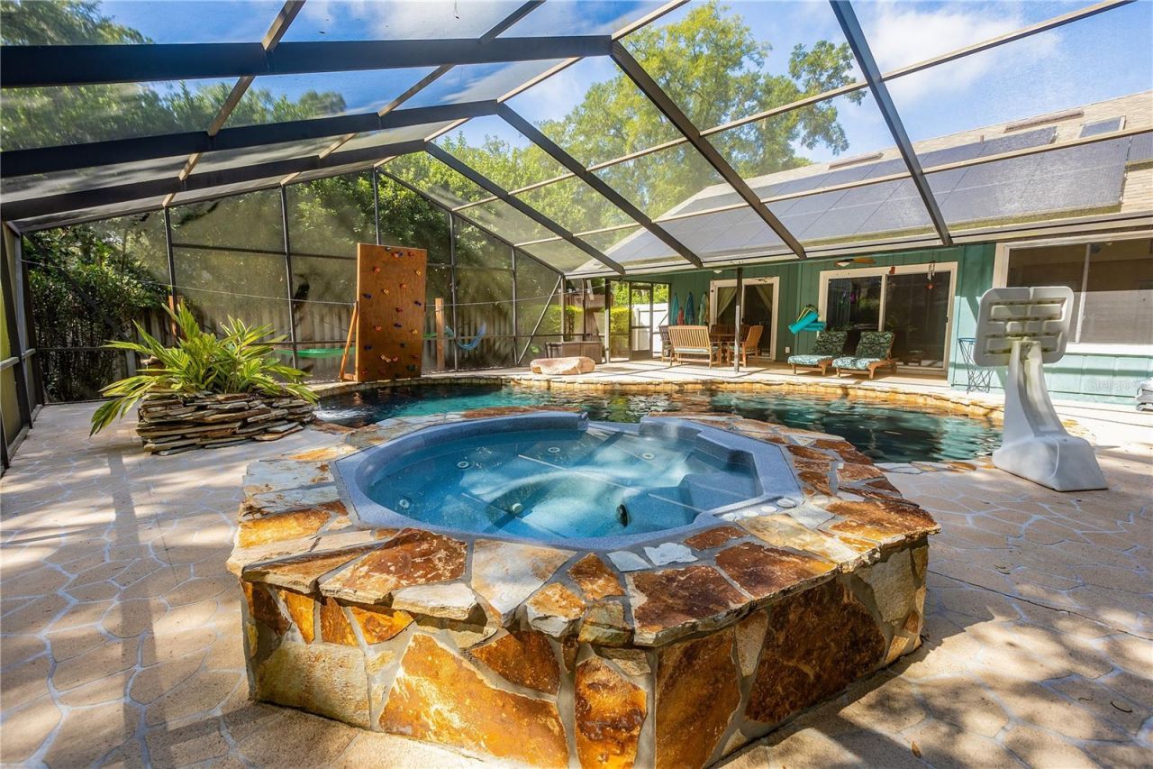 2921 NW 24th Terrace, Gainesville, FL 32605 Photo