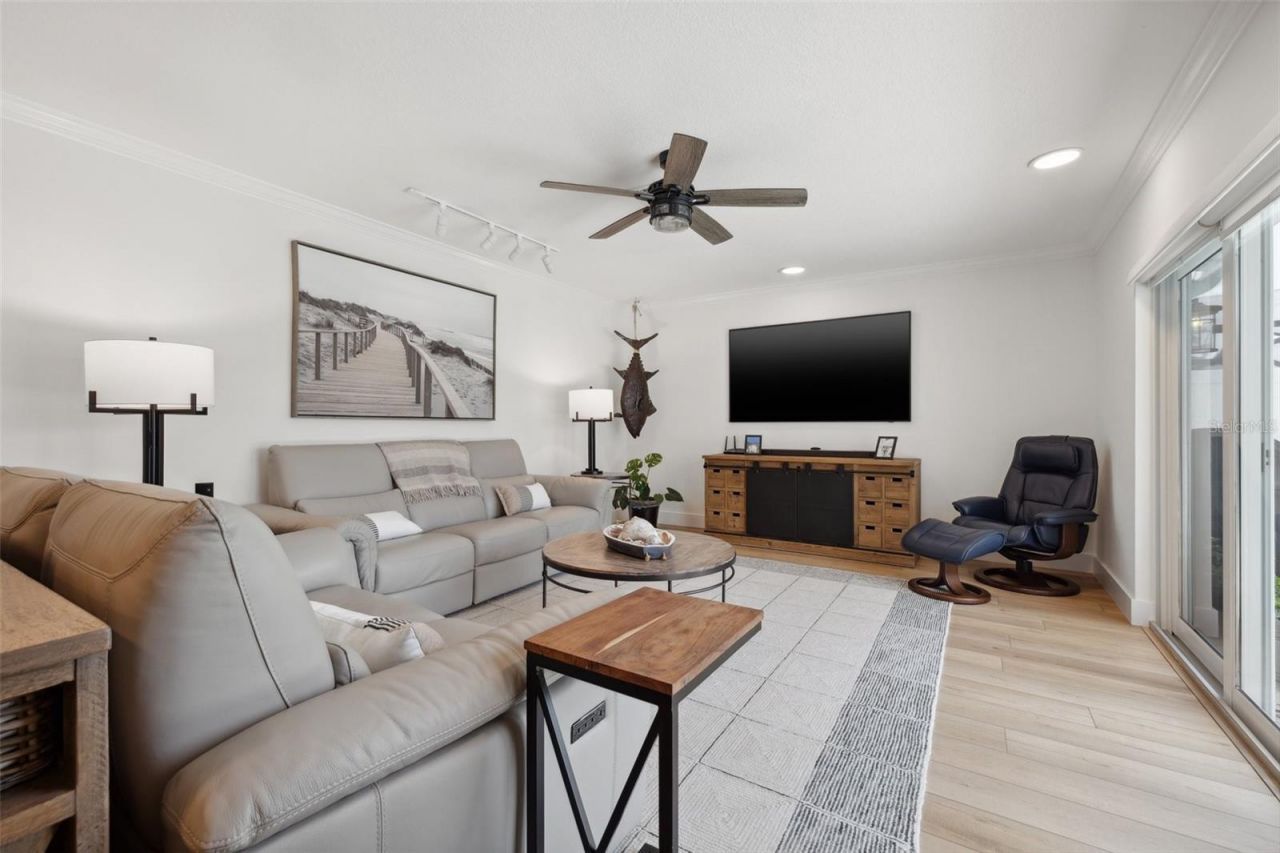 1424 47th Avenue Ne, Saint Petersburg, FL 33703 Photo