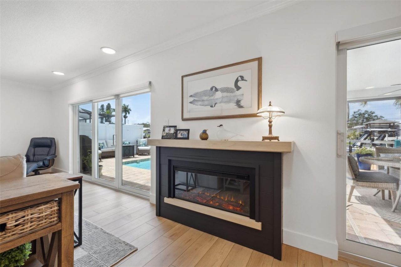 1424 47th Avenue Ne, Saint Petersburg, FL 33703 Photo