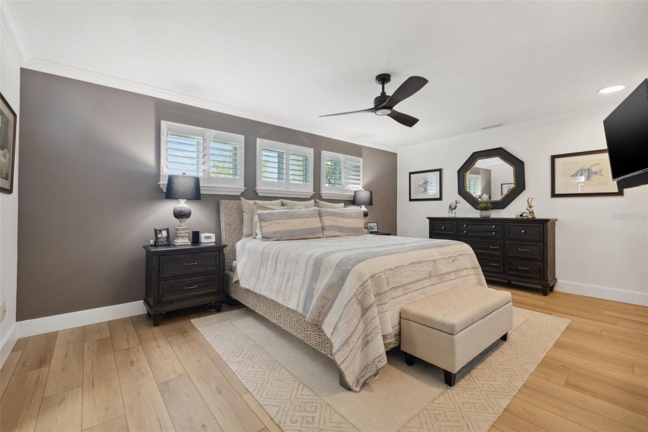 1424 47th Avenue Ne, Saint Petersburg, FL 33703 Photo