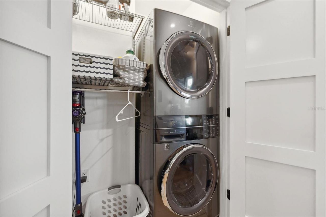 1424 47th Avenue Ne, Saint Petersburg, FL 33703 Photo