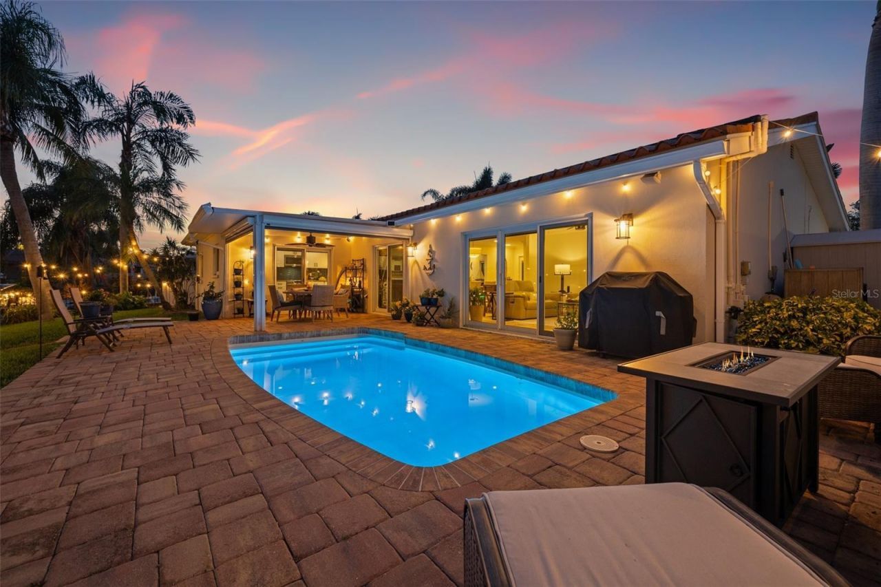 1424 47th Avenue Ne, Saint Petersburg, FL 33703 Photo