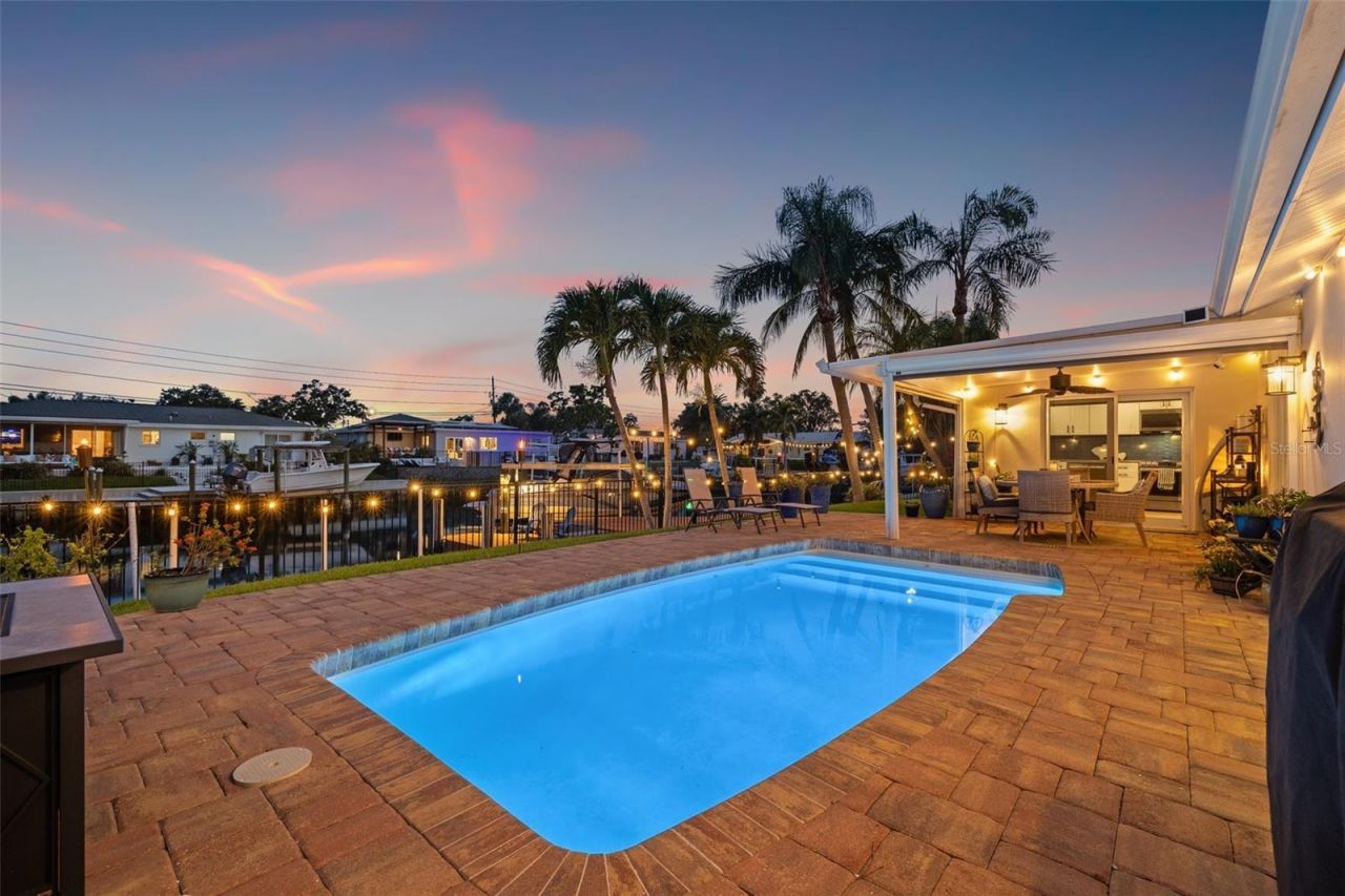 1424 47th Avenue Ne, Saint Petersburg, FL 33703 Photo