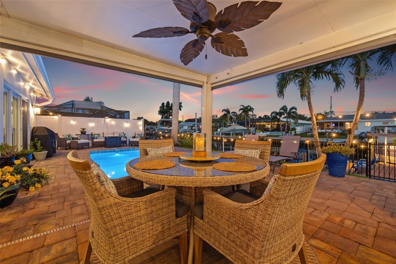 1424 47th Avenue Ne, Saint Petersburg, FL 33703 Photo