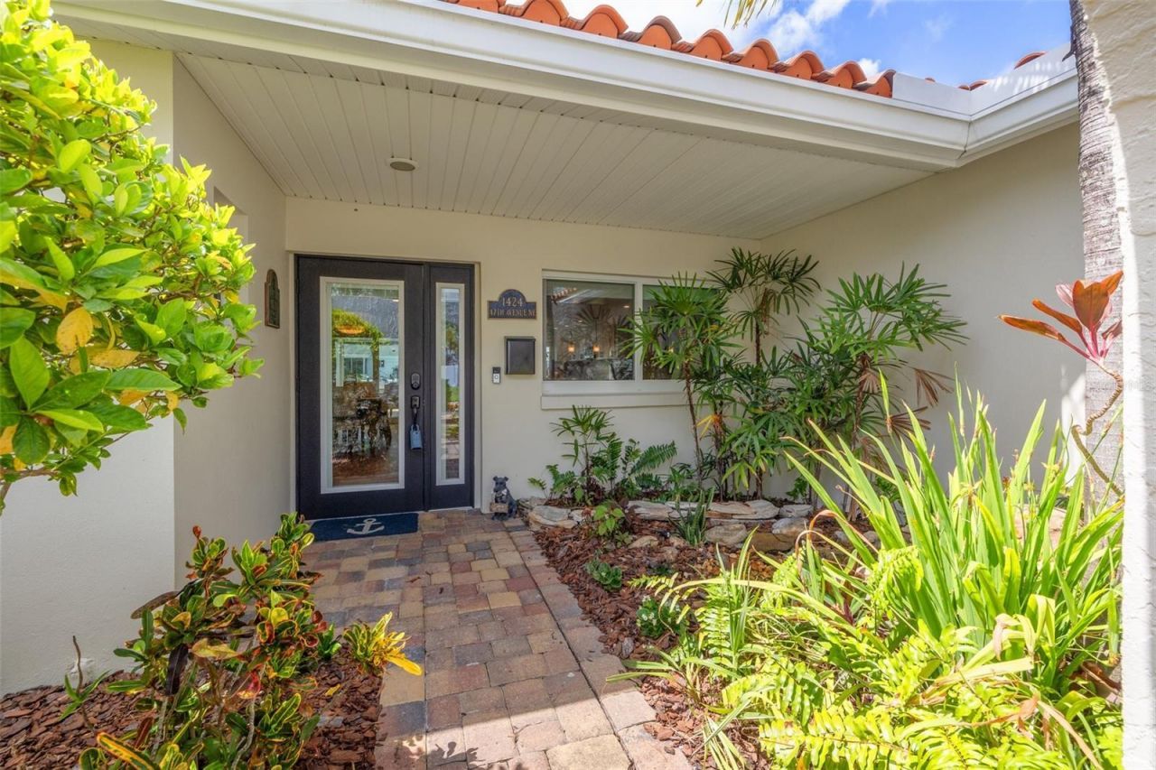 1424 47th Avenue Ne, Saint Petersburg, FL 33703 Photo