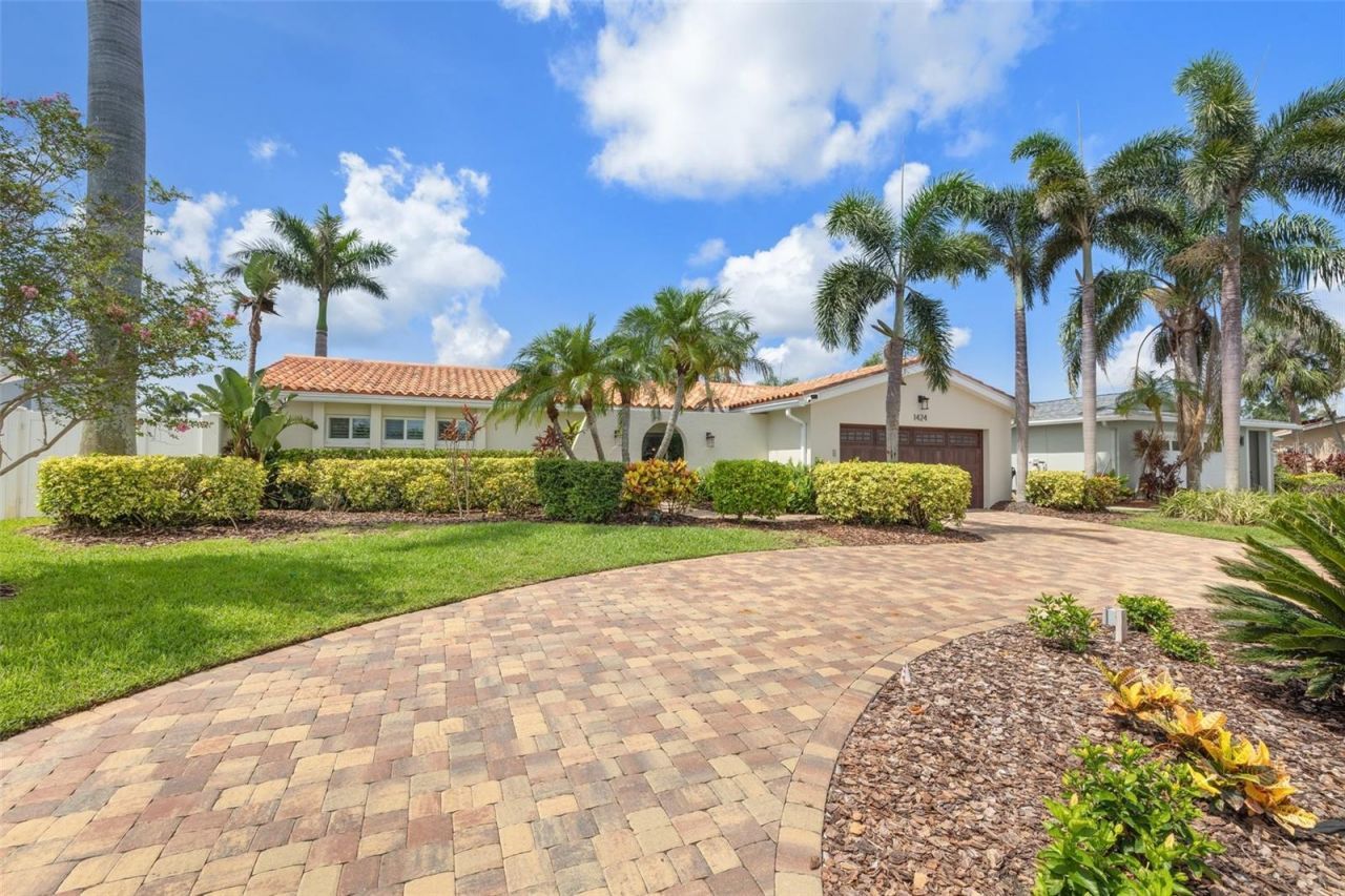 1424 47th Avenue Ne, Saint Petersburg, FL 33703 Photo