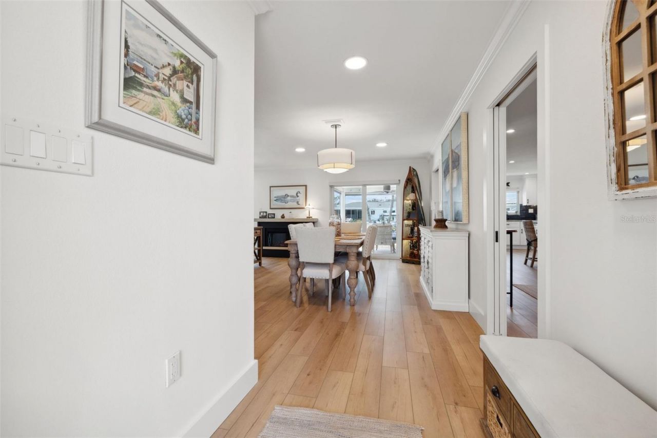 1424 47th Avenue Ne, Saint Petersburg, FL 33703 Photo