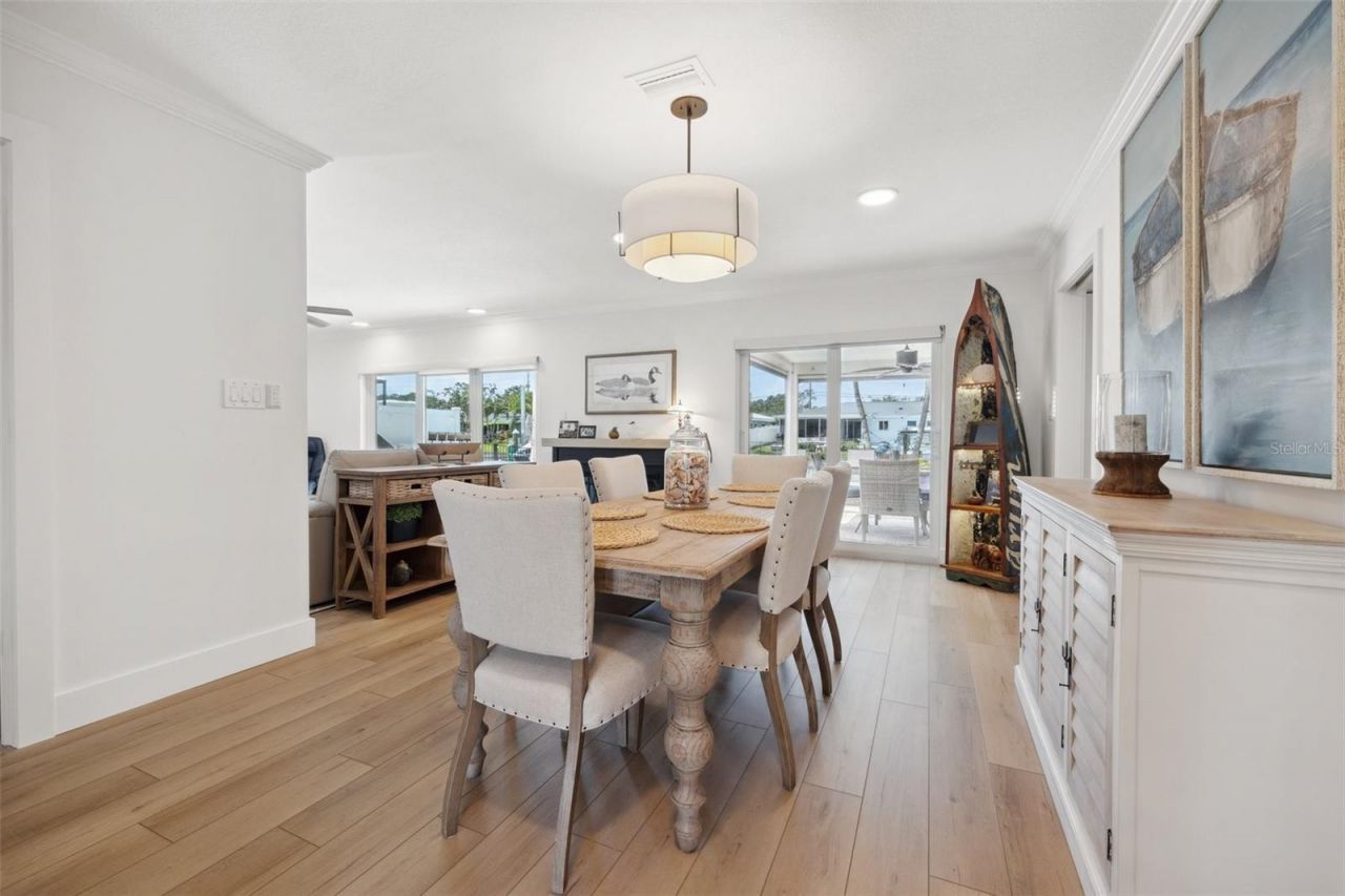 1424 47th Avenue Ne, Saint Petersburg, FL 33703 Photo