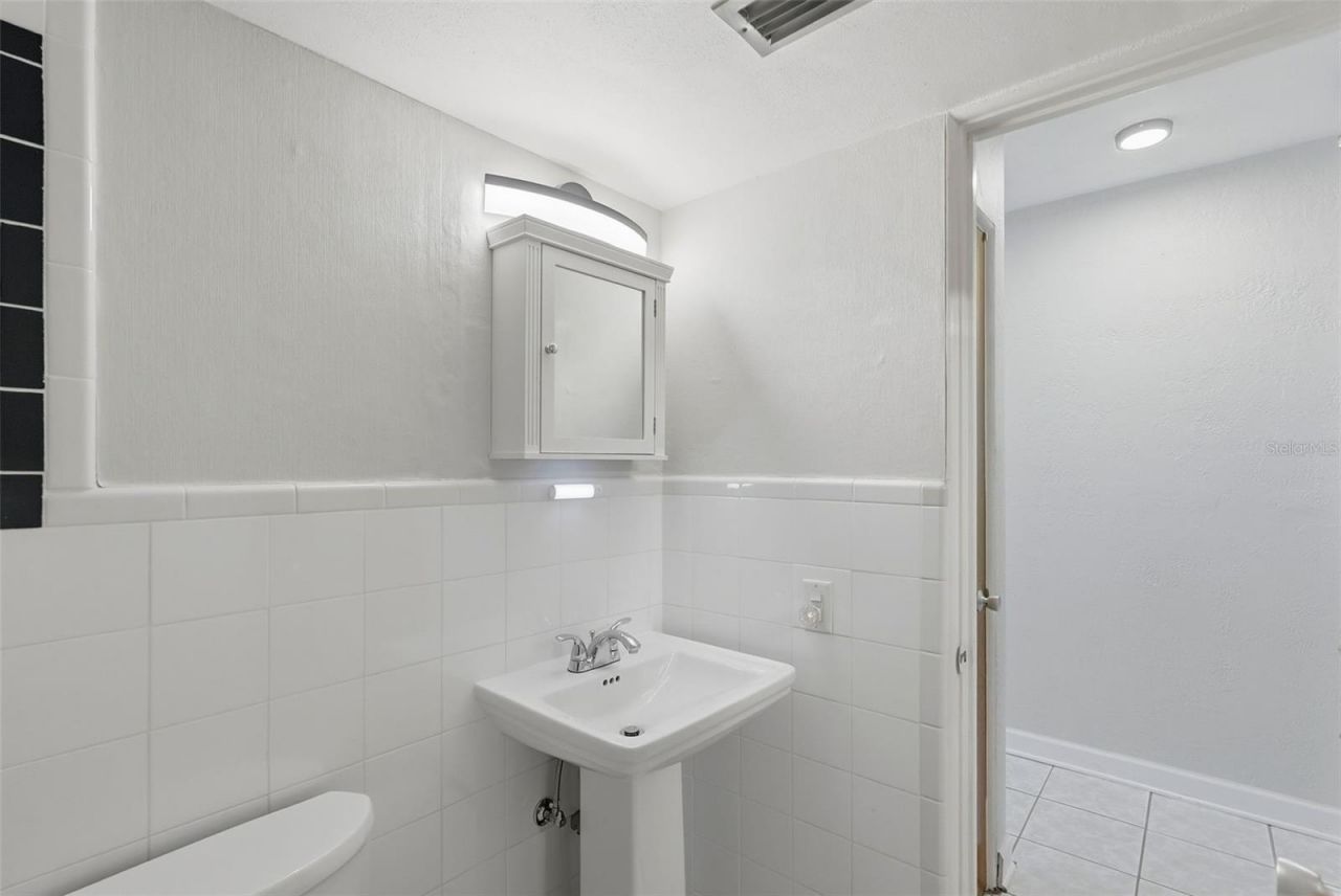 5664 40th Terrace N, Unit 430, Kenneth City, FL 33709 Photo