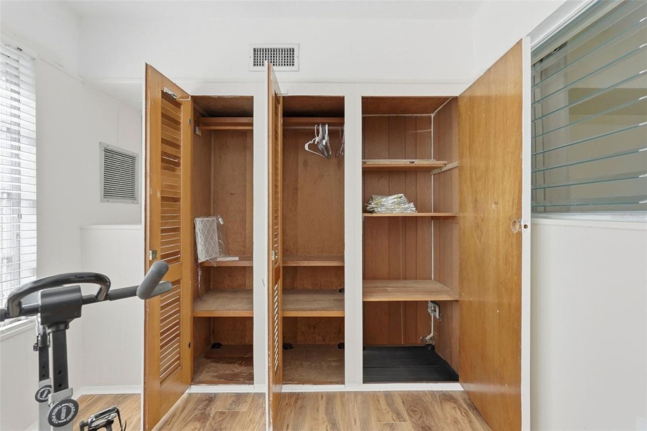 5664 40th Terrace N, Unit 430, Kenneth City, FL 33709 Photo