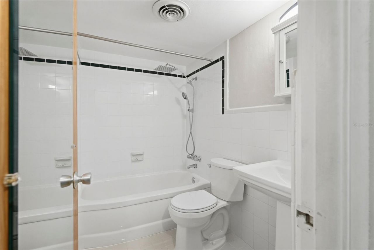 5664 40th Terrace N, Unit 430, Kenneth City, FL 33709 Photo