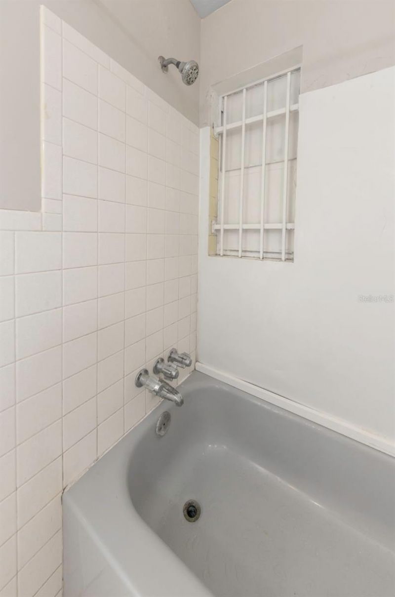 2423 Auburn Street S, Saint Petersburg, FL 33712 Photo