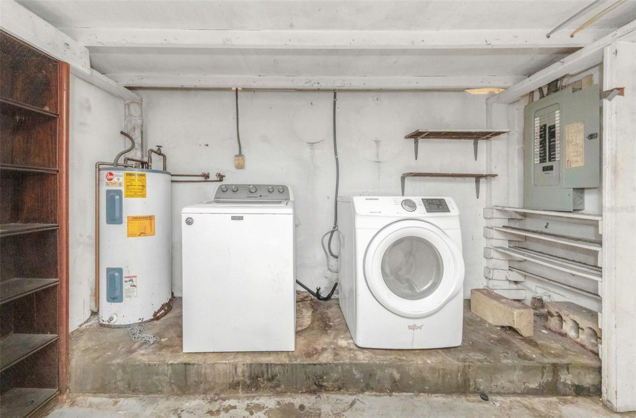 2423 Auburn Street S, Saint Petersburg, FL 33712 Photo