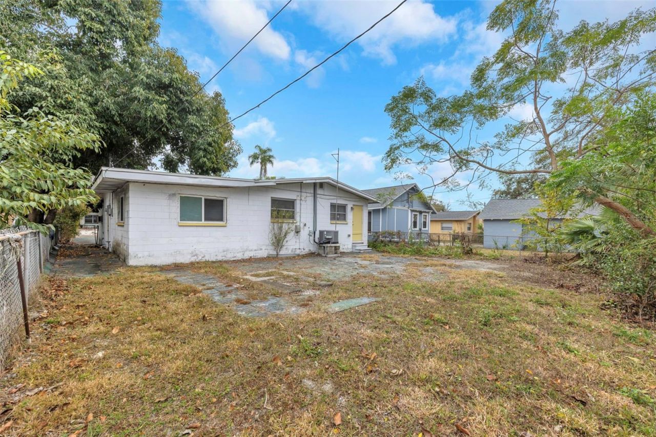 2423 Auburn Street S, Saint Petersburg, FL 33712 Photo