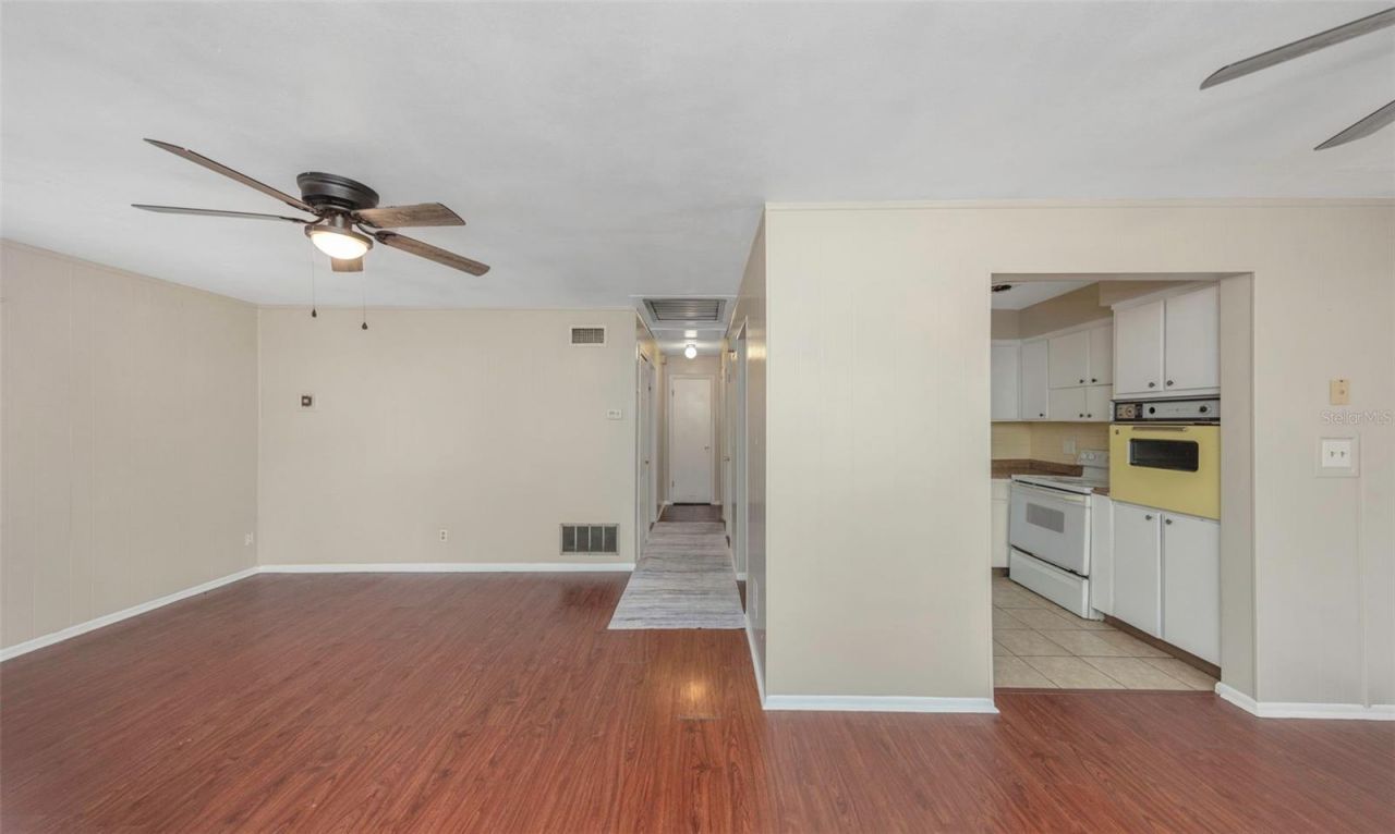 2423 Auburn Street S, Saint Petersburg, FL 33712 Photo