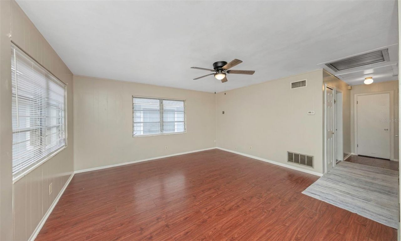 2423 Auburn Street S, Saint Petersburg, FL 33712 Photo