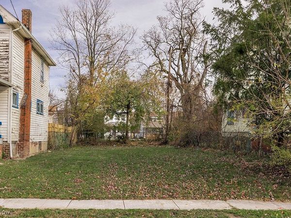 899 E 130th Street, Cleveland, OH 44108