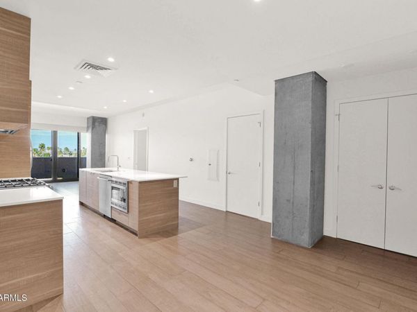 2300 E CAMPBELL Avenue, Unit 416, Phoenix, AZ 85016