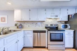 816 9th Ave. S photo 4