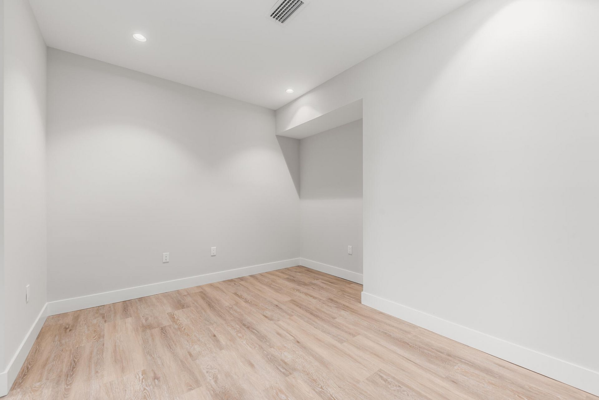 41 SW Seminole Street, Unit 204, Stuart, FL 34994 Photo