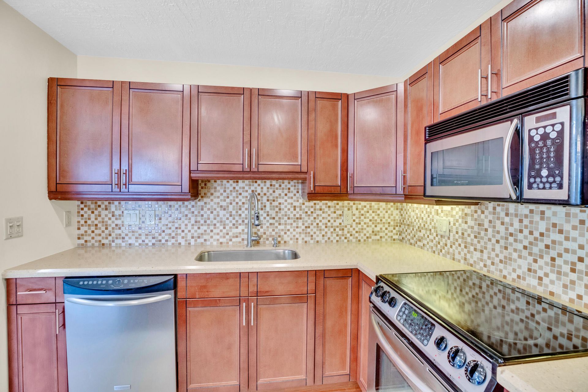 2050 Oleander Boulevard, Unit 5-301, Fort Pierce, FL 34950 Photo