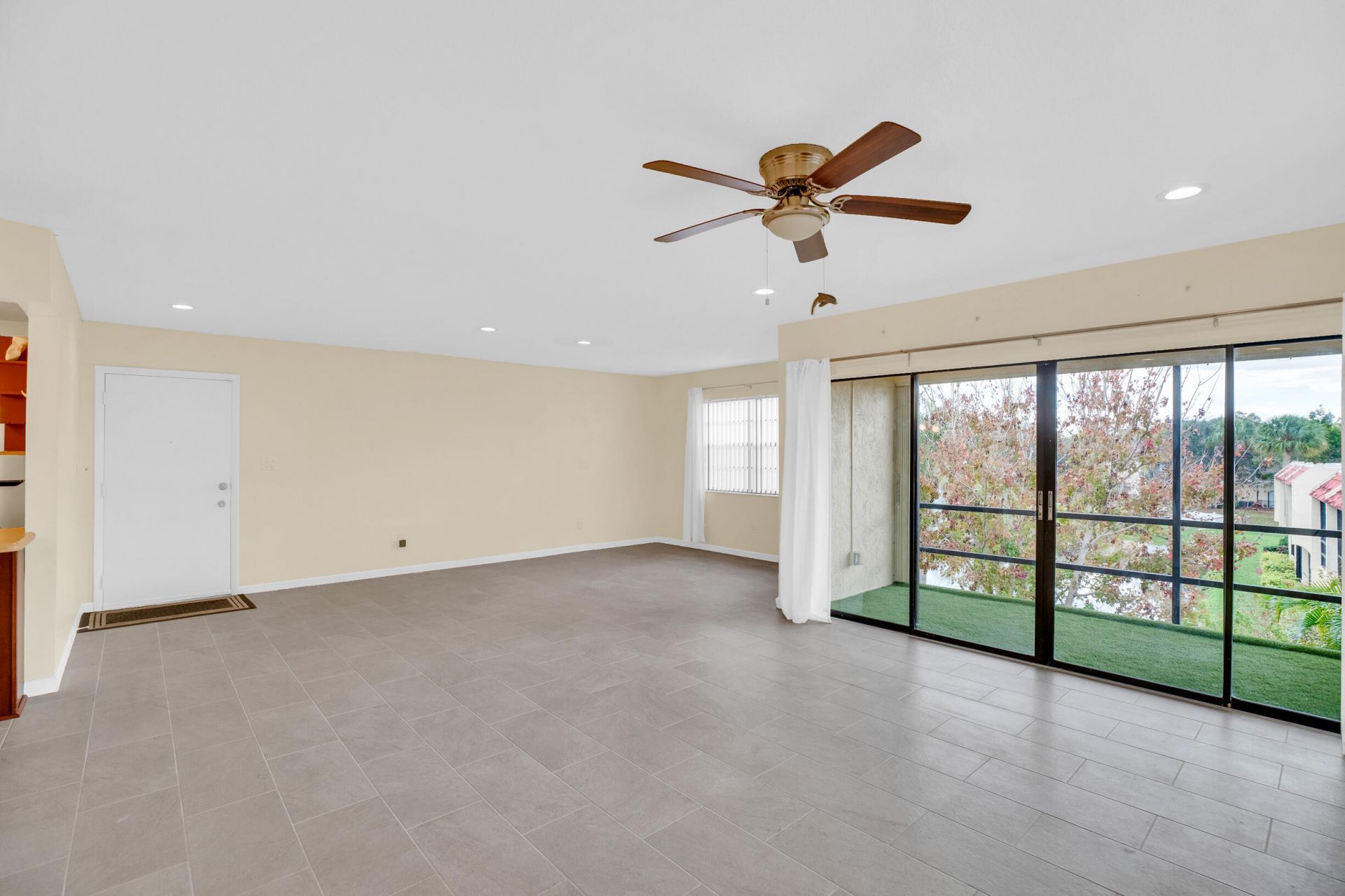 2050 Oleander Boulevard, Unit 5-301, Fort Pierce, FL 34950 Photo