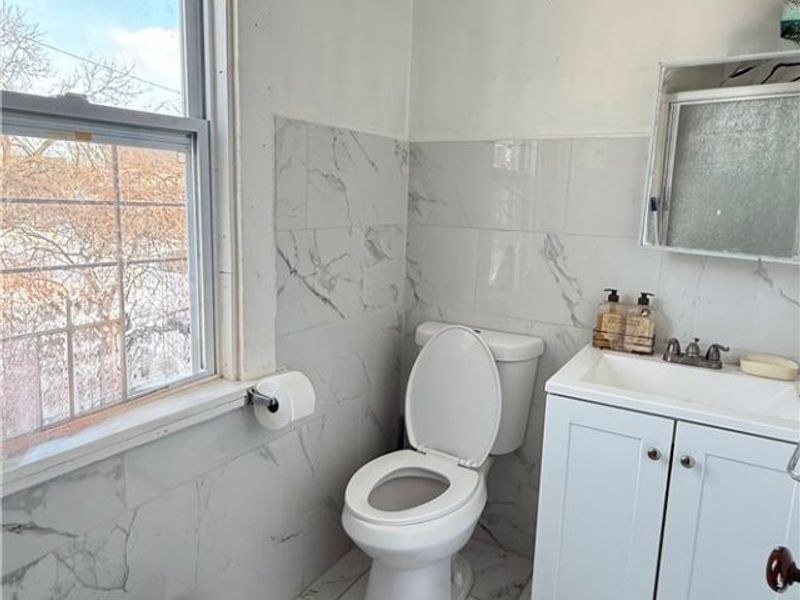 1736 E 47th Street, Cleveland, OH 44103 Photo 21