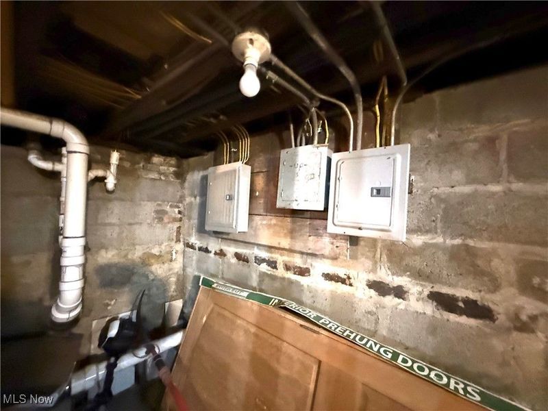 1736 E 47th Street, Cleveland, OH 44103 Photo 31