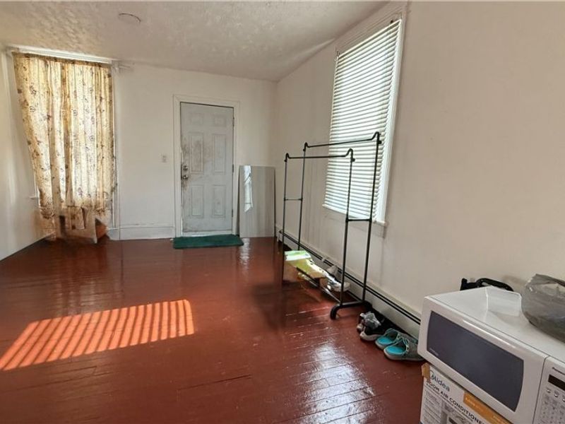 1736 E 47th Street, Cleveland, OH 44103 Photo 8