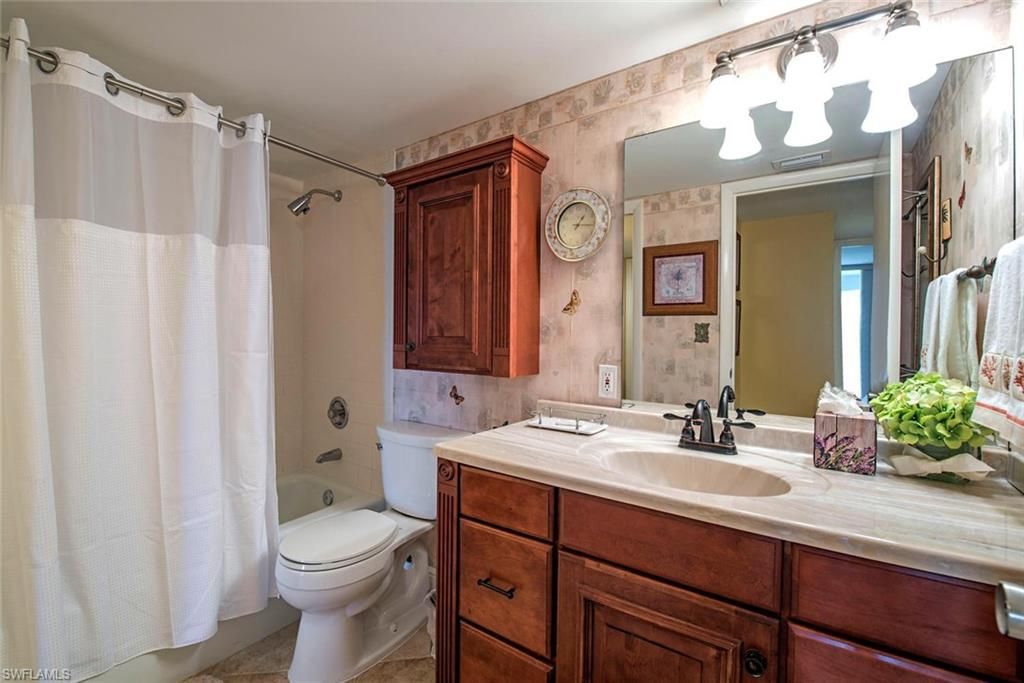 3 Bluebill Ave, Unit 704, Naples, FL 34108 Photo