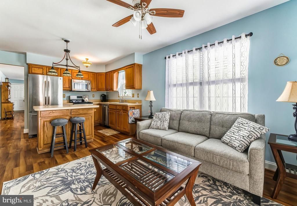 241 Gaunt Drive, Mickleton, NJ 08056 Main Photo