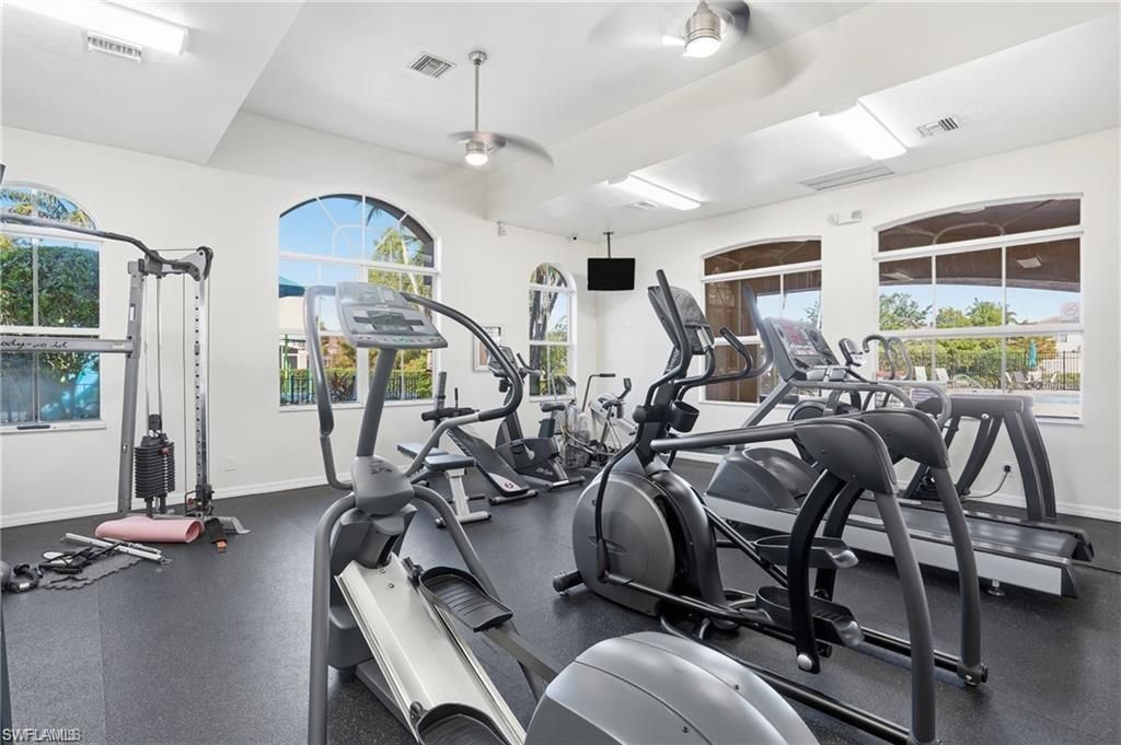9530 Roundstone Cir, Fort Myers, FL 33967 Photo