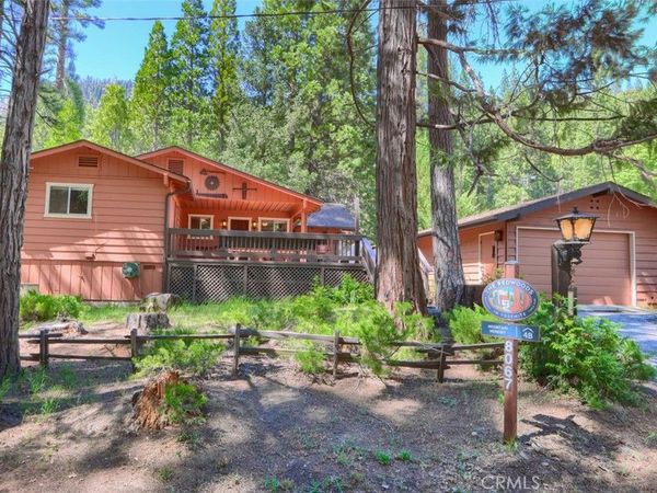 8067 Chilnualna Falls Road, Wawona, CA 95389