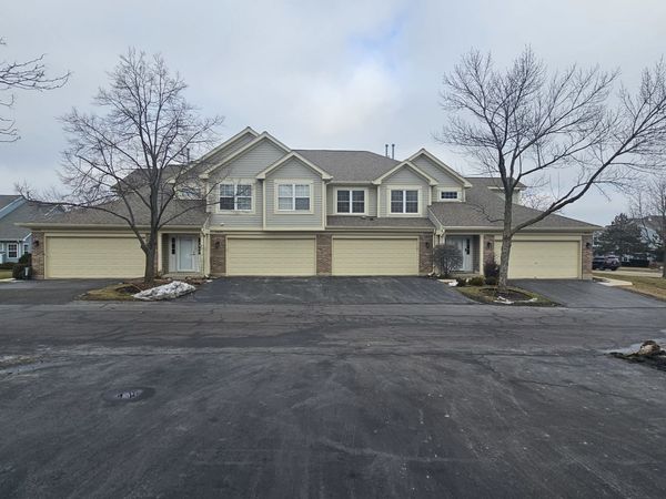 6834 W Monticello Court, Unit 6834, Gurnee, IL 60031