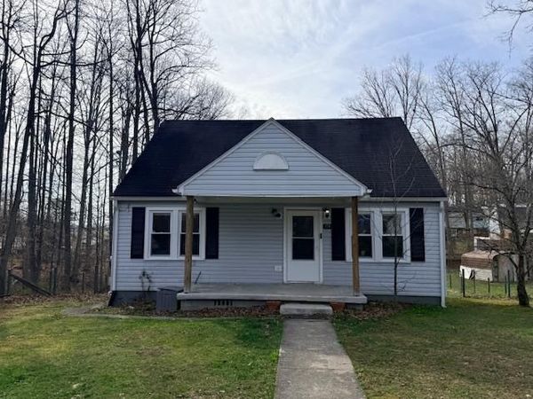 104 3rd Street, OAK HILL, WV 25901