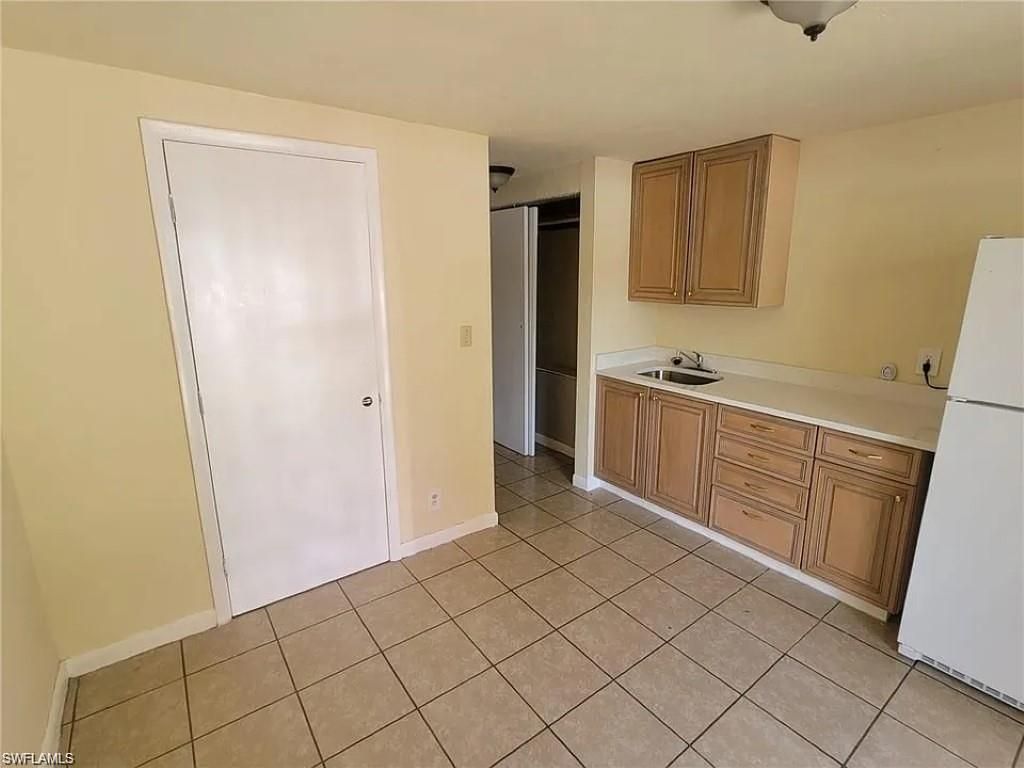 5214 Sholtz St, Unit A+B, Naples, FL 34113 Photo