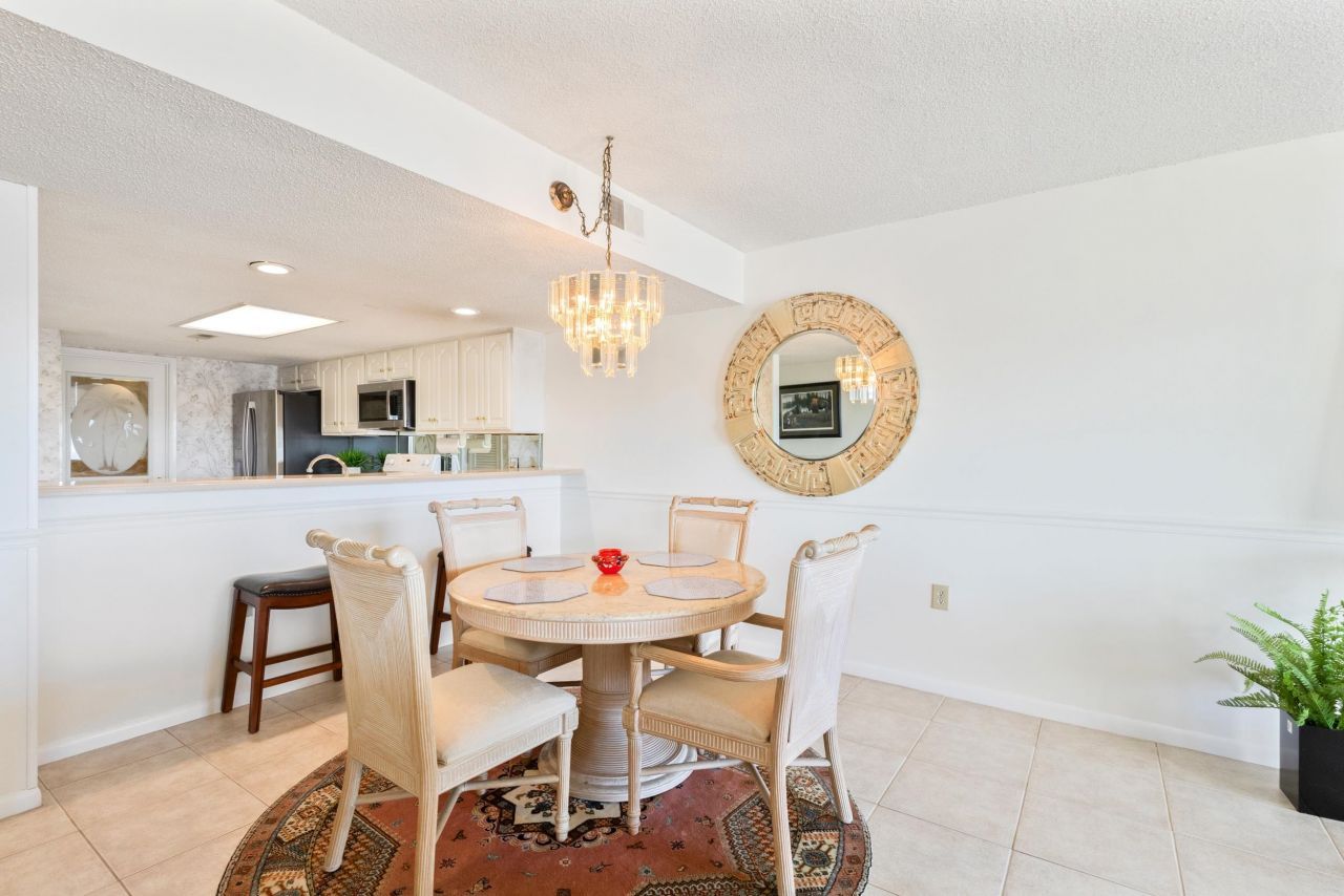 4390 Bimini Ct. Photo 10